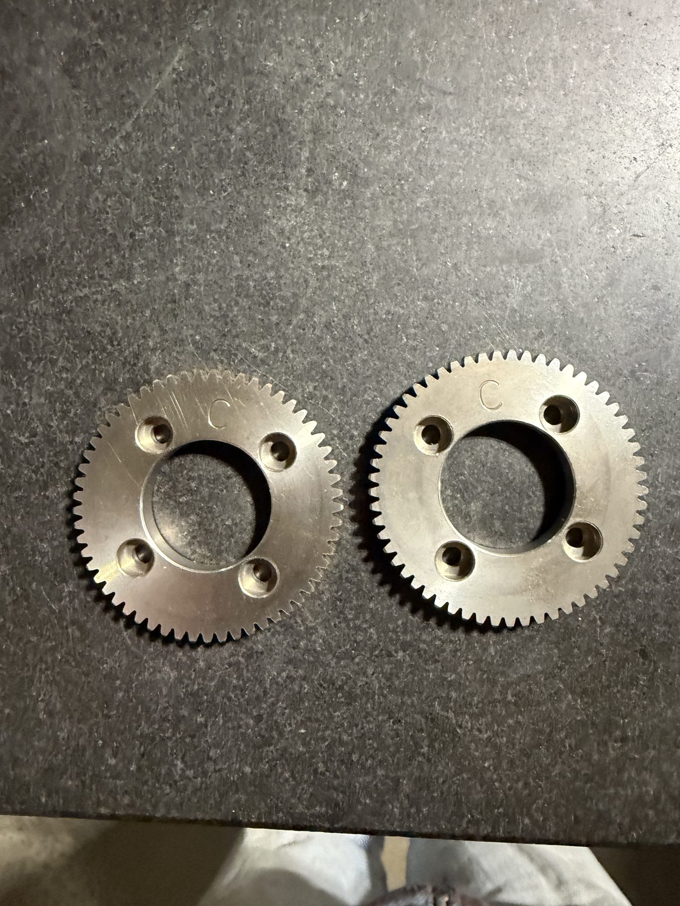 Spur gears